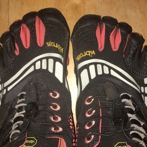 Vibram, finger tennis shoes